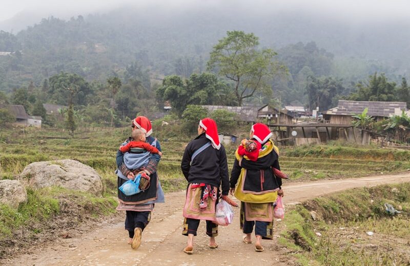 Sapa Trekking Half-Day Tour: Taphin Red Dao Village Heritage and Culture Exploration