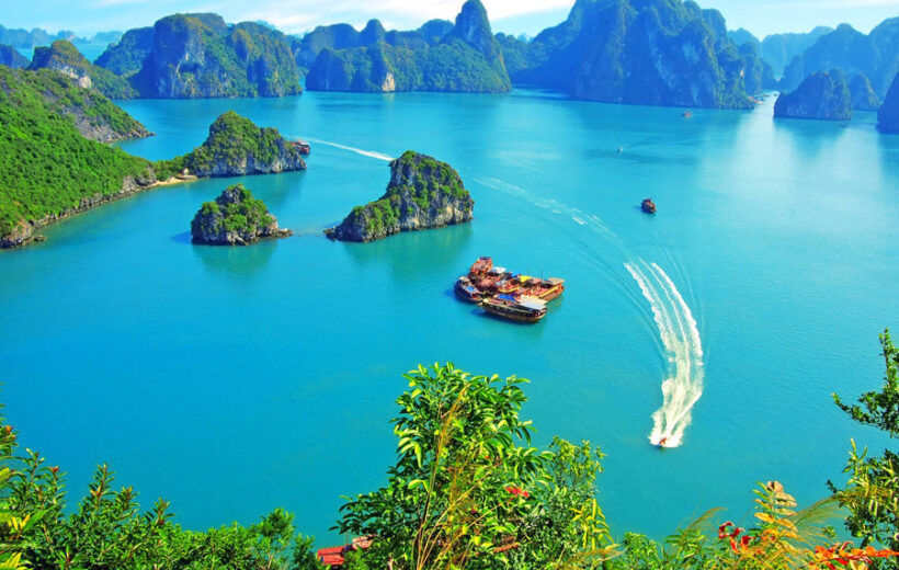 4 Days Northern Vietnam Adventure: Hanoi, Halong, and Ninh Binh Exploration