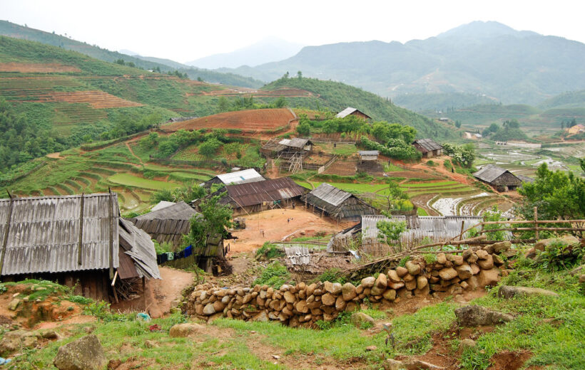 Sapa Trekking Half-Day Adventure: Matra's Black H'Mong Hill Tribe Village