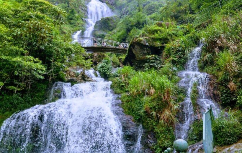 Sapa Trekking Half-Day Tour: Silver Waterfall and Heaven's Gate Expedition